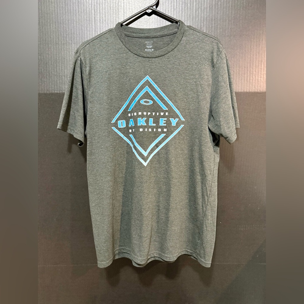 🍥Oakley Buckle Exclusive Grey T-shirt